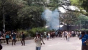 টিয়ারশেল-সাউন্ড গ্রেনেডে জবি শিক্ষার্থীদের ছত্রভঙ্গের চেষ্টা