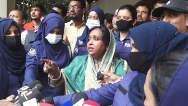সেলিনা হায়াৎ আইভী গ্রেপ্তার