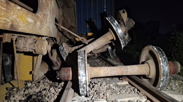 ব্রাহ্মণবাড়িয়ায় বগি লাইনচ্যুত, চট্টগ্রাম-সিলেট ট্রেন চলাচল বন্ধ ব্রাহ্মণবাড়িয়ায় বগি লাইনচ্যুত, চট্টগ্রাম-সিলেট ট্রেন চলাচল বন্ধ