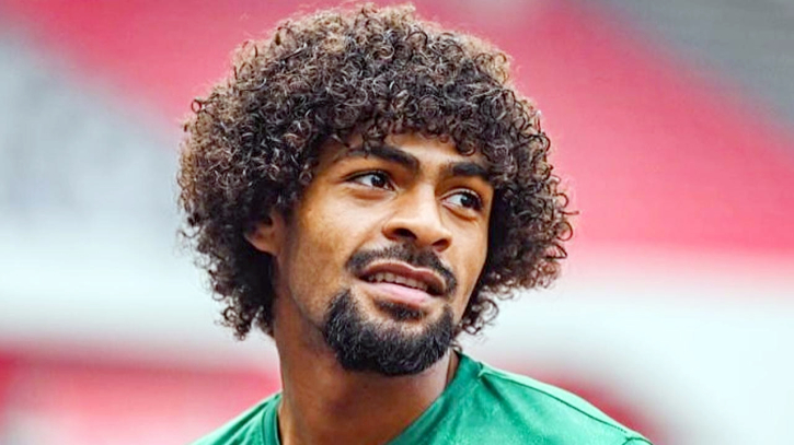 বাংলাদেশের হয়ে খেলার কারণ জানালেন হামজা চৌধুরী