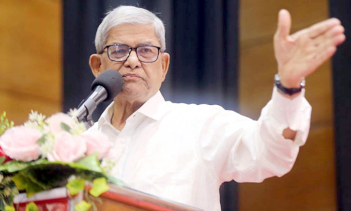 বিভক্তির কারণে সাংবাদিকরা নিজেরাই রাজনীতিকদের পকেটে ঢুকে যান