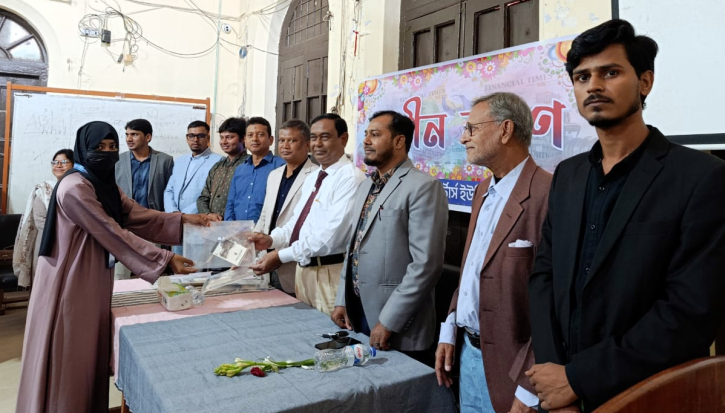 আরসিআরইউ’র নবীন বরণ অনুষ্ঠিত