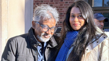 ফের বিয়ে করলেন অমিতাভ রেজা চৌধুরী ফের বিয়ে করলেন অমিতাভ রেজা চৌধুরী