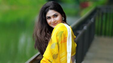 নোংরামি ছড়ানো মানসিক অসুস্থতা : স্পর্শিয়া নোংরামি ছড়ানো মানসিক অসুস্থতা : স্পর্শিয়া