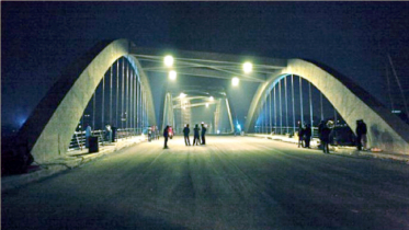 হাতিরঝিলে ককটেল বিস্ফোরণ, মোটরসাইকেলে আগুন হাতিরঝিলে ককটেল বিস্ফোরণ, মোটরসাইকেলে আগুন