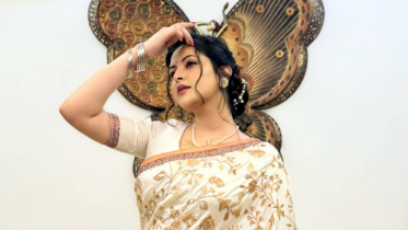 দুঃখ প্রকাশ করে যা বললেন পরীমনি