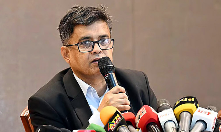 পত্রিকা, টিভি চ্যানেল, অনলাইনগুলো ইচ্ছেমতো বানিয়ে বানিয়ে খবর ছাপিয়ে পার পেয়ে যায়