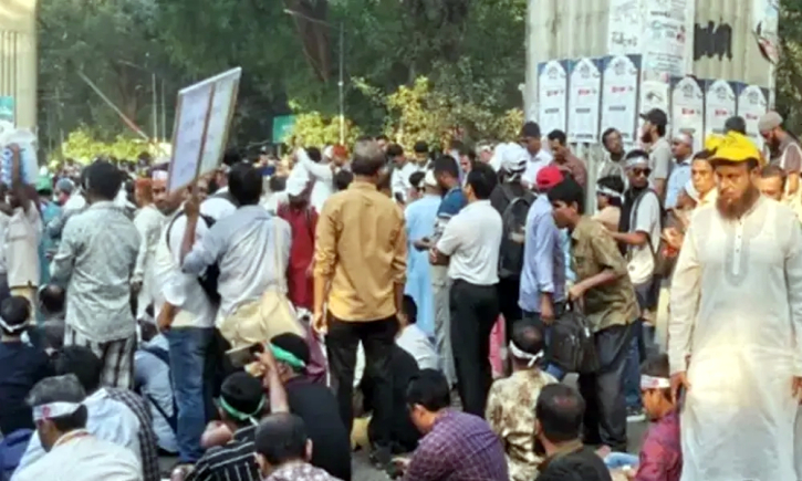 প্রাথমিক শিক্ষকদের কর্মবিরতি শুরু, ৬৫ হাজার স্কুল বন্ধ