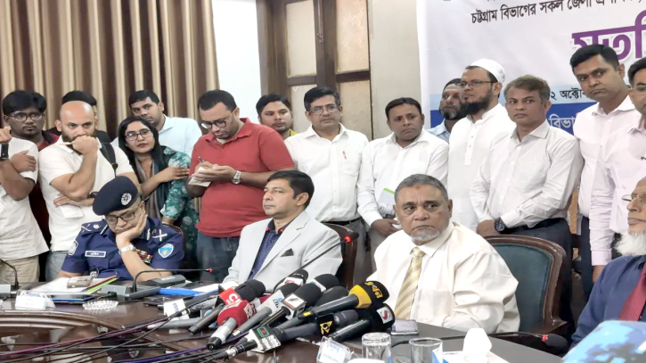 রাতের অন্ধকারে ভোট চাই না : সিইসি রাতের অন্ধকারে ভোট চাই না : সিইসি