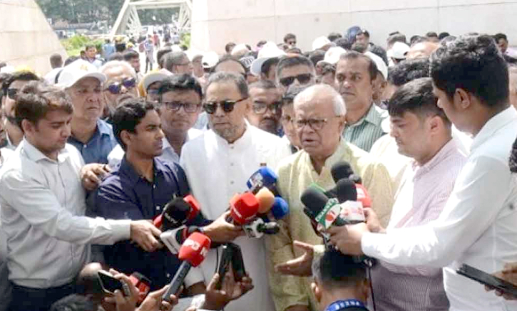 সুষ্ঠু নির্বাচনকে ভিন্ন খাতে নেওয়ার ষড়যন্ত্রে জনগণ বিভ্রান্ত হবে না: রিজভী সুষ্ঠু নির্বাচনকে ভিন্ন খাতে নেওয়ার ষড়যন্ত্রে জনগণ বিভ্রান্ত হবে না: রিজভী