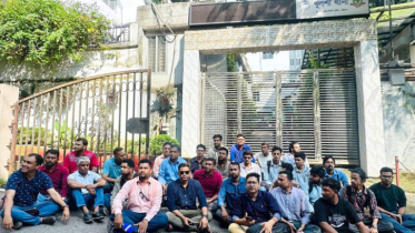চট্টগ্রামে যমুনা টিভির সাংবাদিককে ‘ফ্যাসিস্ট’ বলে মারধর করলো পুলিশ