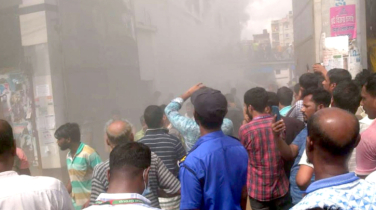 আশুলিয়ায় পোশাক কারখানায় আগুন, নিয়ন্ত্রণে তিন ইউনিট