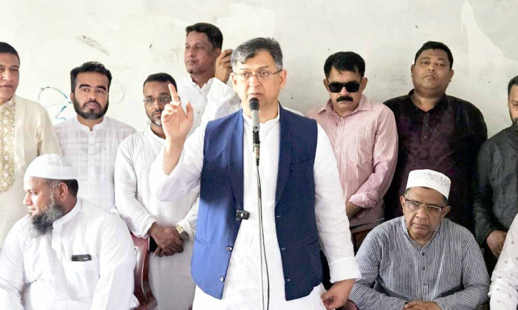 বিএনপি ধর্মীয় মূল্যবোধে বিশ্বাসী, ইসলাম বিদ্বেষী নয় : সালাহউদ্দিন বিএনপি ধর্মীয় মূল্যবোধে বিশ্বাসী, ইসলাম বিদ্বেষী নয় : সালাহউদ্দিন