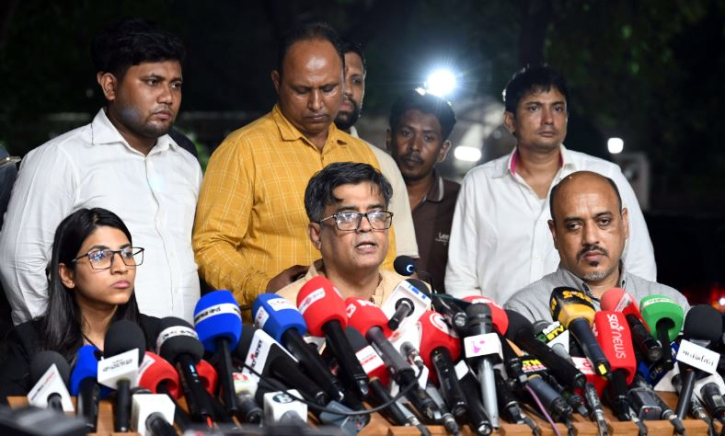 ফেব্রুয়ারির প্রথমার্ধেই উৎসবমুখর পরিবেশে অবাধ নির্বাচন হবে ফেব্রুয়ারির প্রথমার্ধেই উৎসবমুখর পরিবেশে অবাধ নির্বাচন হবে