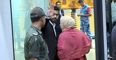 উন্নত চিকিৎসার জন্য সিঙ্গাপুর গেলেন নুরুল হক নুর