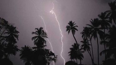 ঢাকায় বজ্রবৃষ্টির আভাস!