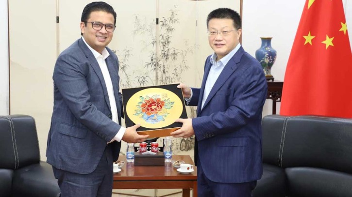 গার্মেন্টস খাতে ৮০০ মিলিয়ন ডলার বিনিয়োগের অঙ্গীকার চীনের গার্মেন্টস খাতে ৮০০ মিলিয়ন ডলার বিনিয়োগের অঙ্গীকার চীনের