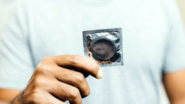 ইরান যুদ্ধের প্রভাবে বাড়ছে কনডমের দাম