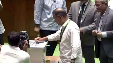 রাষ্ট্রপতি নির্বাচনে ভোট দিয়েছেন প্রধানমন্ত্রী, স্পিকার ও বিরোধীদলীয় নেতা