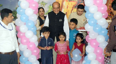 ভারতীয় ভিসা কেন্দ্রে শিশুদের জন্য প্লে-গ্রাউন্ড উদ্বোধন ভারতীয় ভিসা কেন্দ্রে শিশুদের জন্য প্লে-গ্রাউন্ড উদ্বোধন