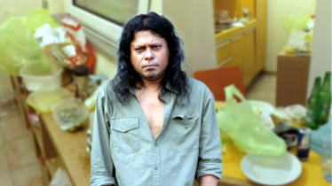ইতালিতে হোটেল কক্ষ নোংরা করার অভিযোগে জেমসকে জরিমানা
