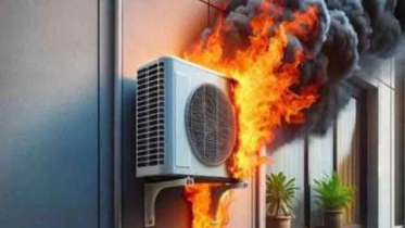 মধ্যরাতে পুরান ঢাকায় এসি বিস্ফোরণ, দগ্ধ ৩ মধ্যরাতে পুরান ঢাকায় এসি বিস্ফোরণ, দগ্ধ ৩