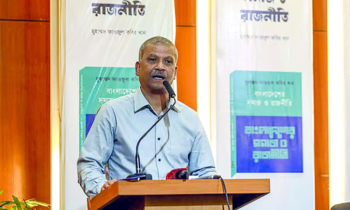 আমি প্রচণ্ড পপুলার একটা মানুষ ছিলাম : আসিফ নজরুল আমি প্রচণ্ড পপুলার একটা মানুষ ছিলাম : আসিফ নজরুল