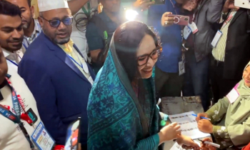 ভোট দিয়েছেন রুমিন ফারহানা