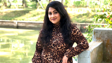 কখনো দেশের বাইরে ছিলাম না : সুমাইয়া শিমু