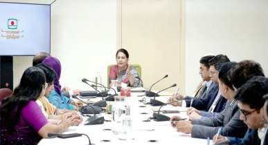 বিটিভিকে আঠারো কোটি মানুষের চ্যানেল হয়ে উঠতে হবে বিটিভিকে আঠারো কোটি মানুষের চ্যানেল হয়ে উঠতে হবে