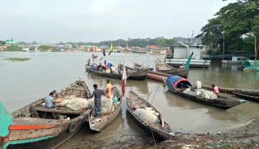 ইলিশ উৎপাদন বাড়াতে আগামী দুই মাস নদীতে মাছ ধরা নিষিদ্ধ
