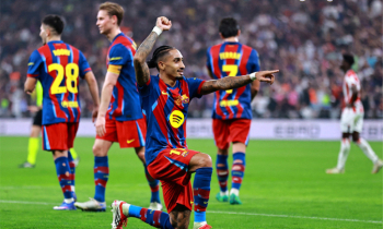 বার্সেলোনা রেকর্ড জয়ে ফাইনালে