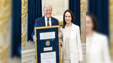 পদক হাতবদল হলেও নোবেলের স্বীকৃতি বিজয়ীরই: নোবেল কমিটি