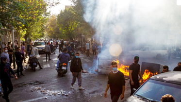 ইরানে বিক্ষোভ : পুলিশের সঙ্গে সংঘাতে ৬ আন্দোলনকারী নিহত ইরানে বিক্ষোভ : পুলিশের সঙ্গে সংঘাতে ৬ আন্দোলনকারী নিহত