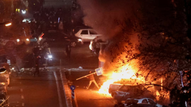 বিক্ষোভে উত্তাল ইরান, নিহত প্রায় ২ হাজার