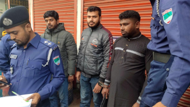 মেহেরপুর জামায়াত আমিরের গাড়ি থেকে অস্ত্রসহ আটক ৩