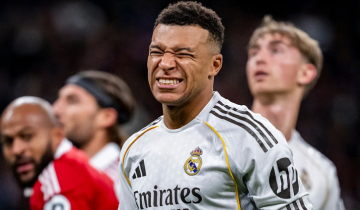 চোটের কারণে তিন সপ্তাহ মাঠের বাইরে থাকবে এমবাপ্পে