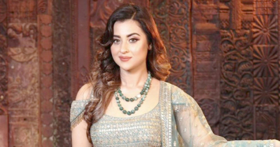 নতুন রেকর্ড গড়লেন বুবলী