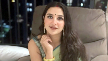 মাঝ আকাশে বিপত্তি, যেভাবে রক্ষা পেলেন শুভশ্রী