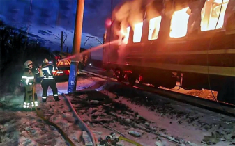 ইউক্রেনের যাত্রীবাহী ট্রেনে রাশিয়ার ড্রোন হামলা, নিহত ১২