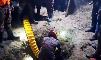 গভীর নলকূপ থেকে উদ্ধার শিশুটি মারা গেছে গভীর নলকূপ থেকে উদ্ধার শিশুটি মারা গেছে