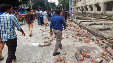 মিরপুর কলেজের দেয়াল ধসে দুইজনের মৃত্যু, আহত অন্তত ৭