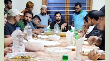 নিষিদ্ধ করতে চাওয়া জাপা নেতার বাড়িতে নাহিদ-হাসনাত