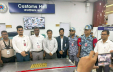 শাহজালাল বিমানবন্দরে ফলের ক্যারেটে লুকানো ১৬ কেজি স্বর্ণ জব্দ শাহজালাল বিমানবন্দরে ফলের ক্যারেটে লুকানো ১৬ কেজি স্বর্ণ জব্দ