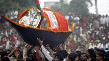 সাতাত্তর বছরের আওয়ামী লীগ সংকটে বিপর্যস্ত, কী করছে দলটি?