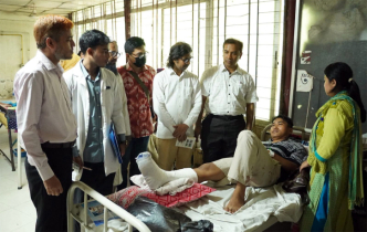 সড়ক দূর্ঘটনায় আহত রাবিপ্রবি শিক্ষার্থী 