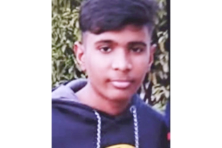 শেওড়াপাড়ার চলন্ত বাইকে ইট ছোড়া, যুবকের প্রাণহানি 