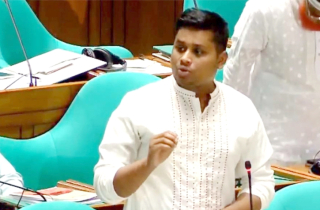 হাসনাত আবদুল্লাহকে ঘিরে সমালোচনা কেন থামছে না