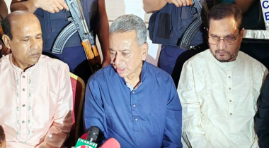 সরকার দেশের অর্থনীতি স্থিতিশীল রাখতে চেষ্টা করছে: অর্থমন্ত্রী সরকার দেশের অর্থনীতি স্থিতিশীল রাখতে চেষ্টা করছে: অর্থমন্ত্রী