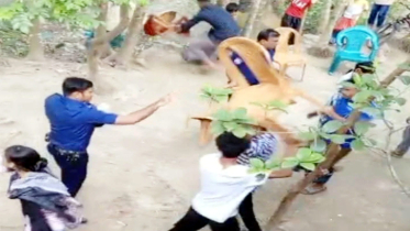 পুলিশের সামনে সালিশে বিএনপি নেতার পিটুনিতে বৃদ্ধার মৃত্যু